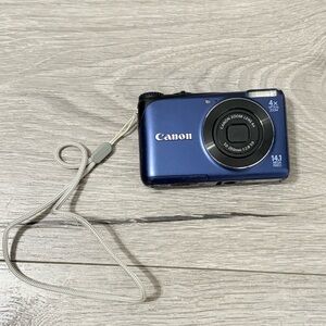 Canon PowerShot A2200 14.1 MP Digital Camera